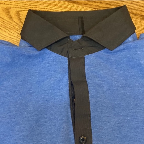 Lululemon short sleeve polo shirt - Picture 4 of 5